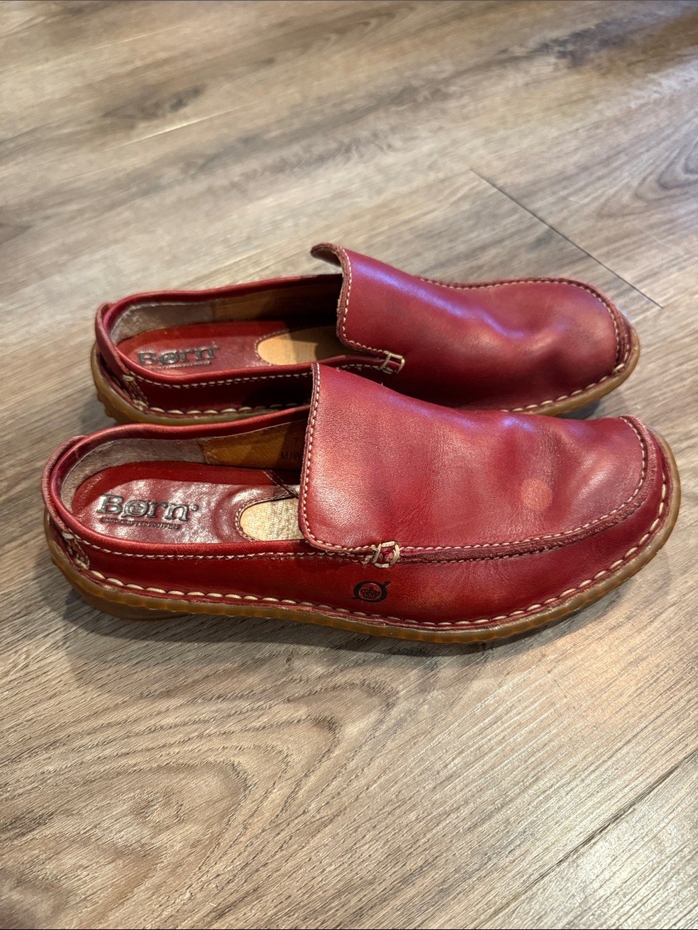 Børn Red Leather Slip On Mules Driving Loafer Women’s Size 7
